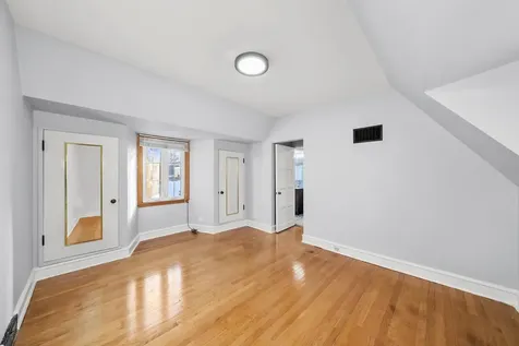 11731 South Bell Avenue Chicago IL 60643