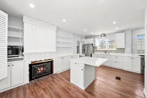 11731 South Bell Avenue Chicago IL 60643