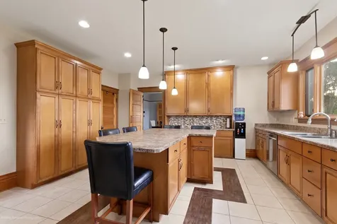 245 North Cedar Street Leland IL 60531