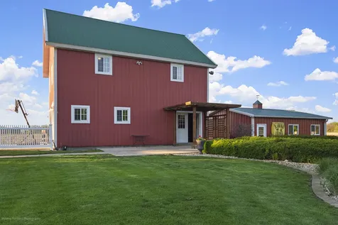 245 North Cedar Street Leland IL 60531