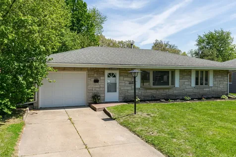 2908 26TH Street Moline IL 61265