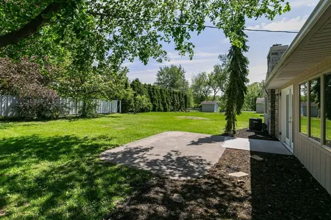 2908 26TH Street Moline IL 61265