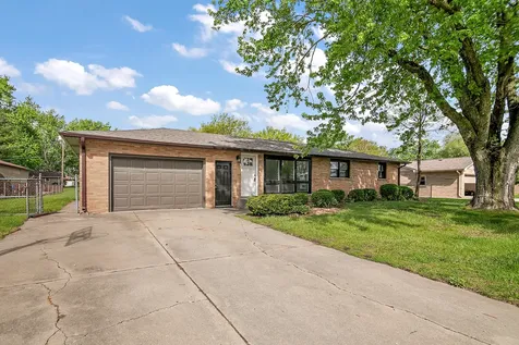 112 North El Dorado Drive Kankakee IL 60901