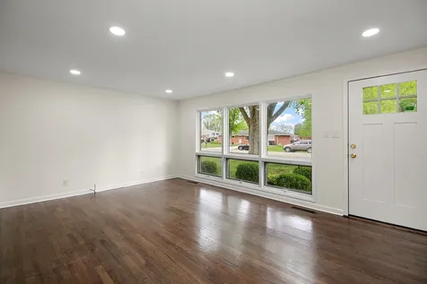 112 North El Dorado Drive Kankakee IL 60901