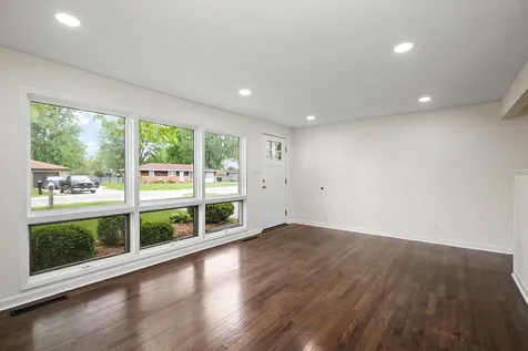 112 North El Dorado Drive Kankakee IL 60901