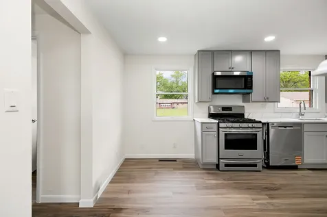 112 North El Dorado Drive Kankakee IL 60901