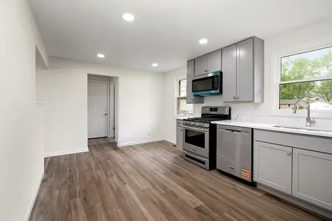 112 North El Dorado Drive Kankakee IL 60901