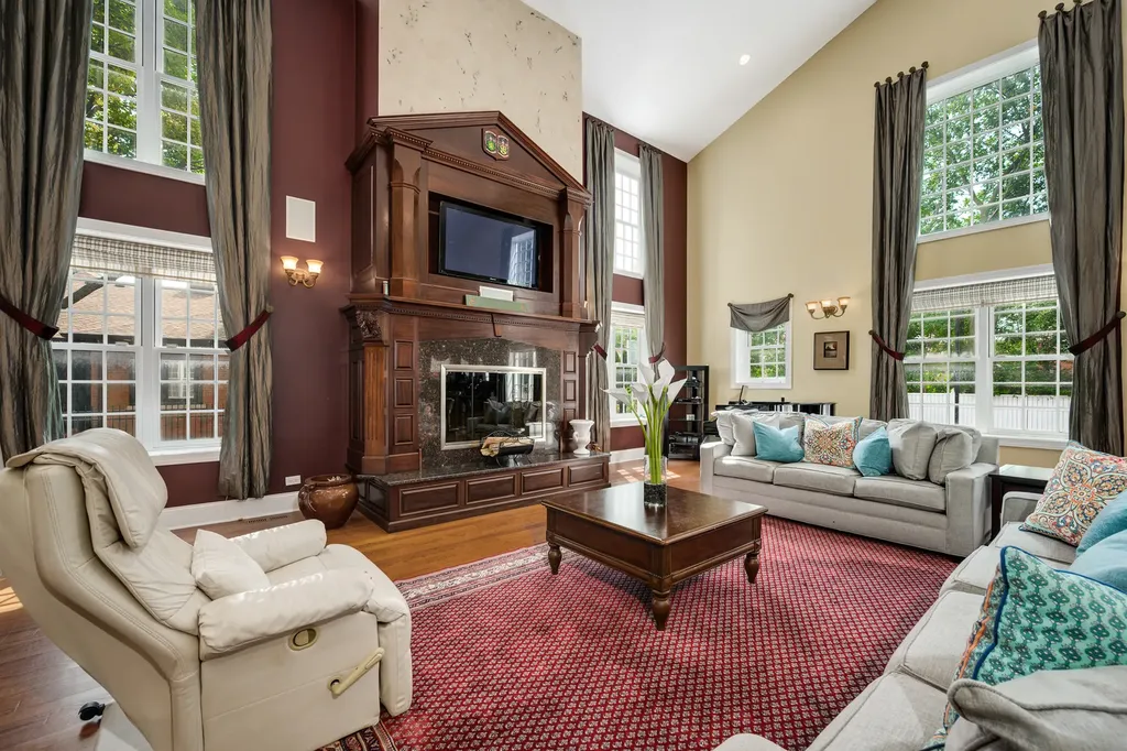2851 West Rascher Avenue Chicago IL 60625