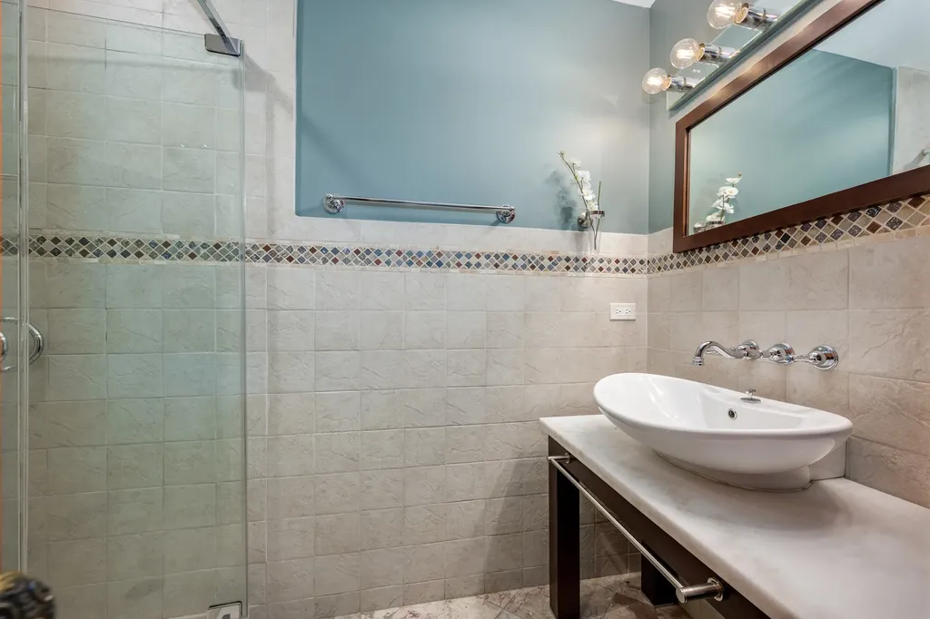 2851 West Rascher Avenue Chicago IL 60625