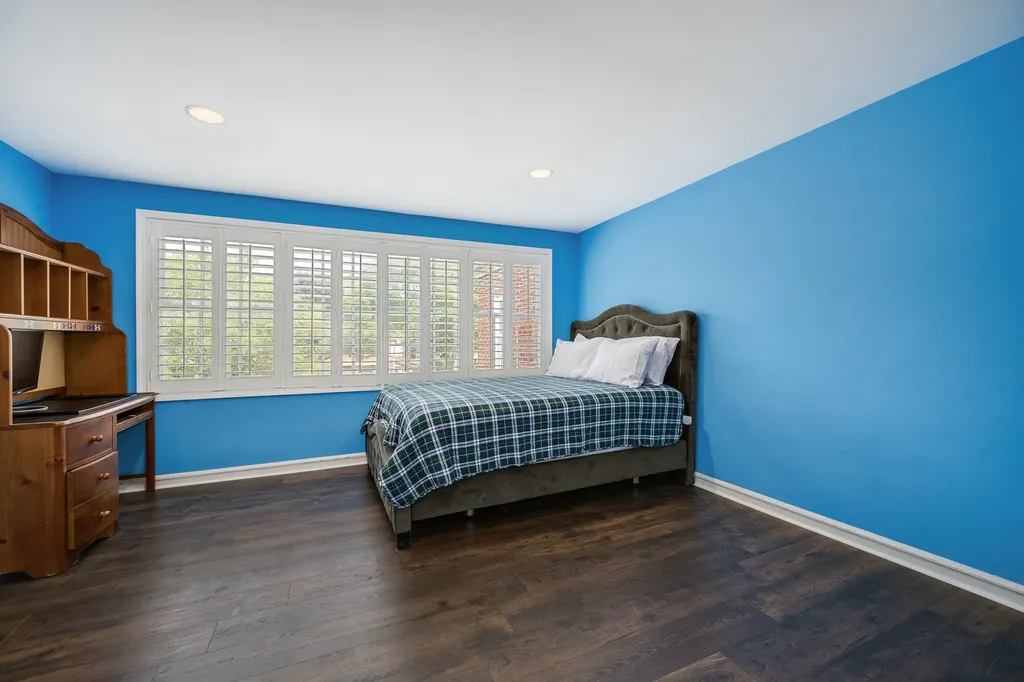 2851 West Rascher Avenue Chicago IL 60625