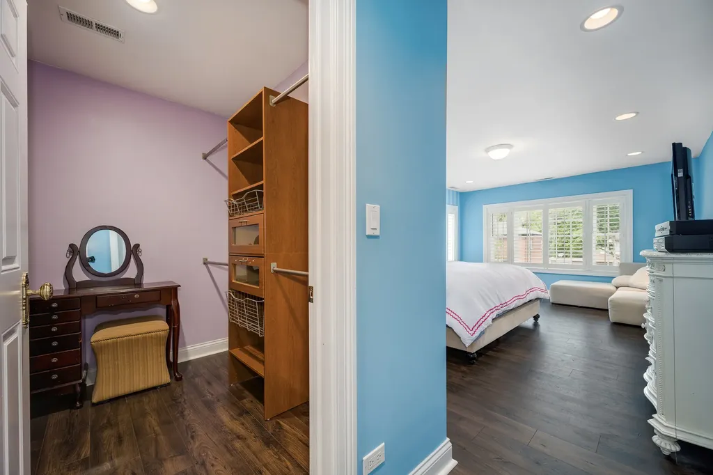 2851 West Rascher Avenue Chicago IL 60625