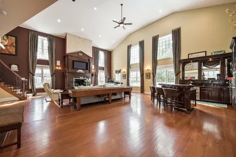 2851 West Rascher Avenue Chicago IL 60625