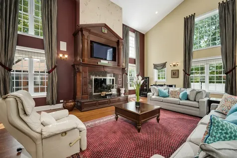 2851 West Rascher Avenue Chicago IL 60625