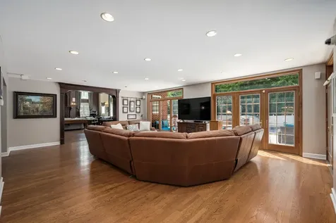 2851 West Rascher Avenue Chicago IL 60625