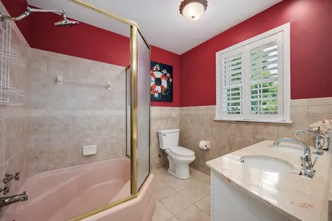2851 West Rascher Avenue Chicago IL 60625