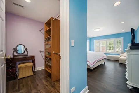 2851 West Rascher Avenue Chicago IL 60625