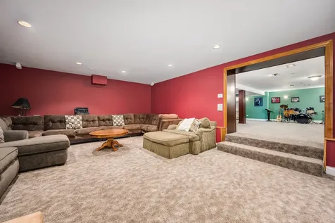 2851 West Rascher Avenue Chicago IL 60625