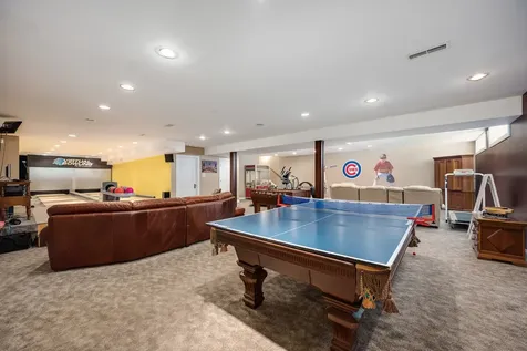 2851 West Rascher Avenue Chicago IL 60625