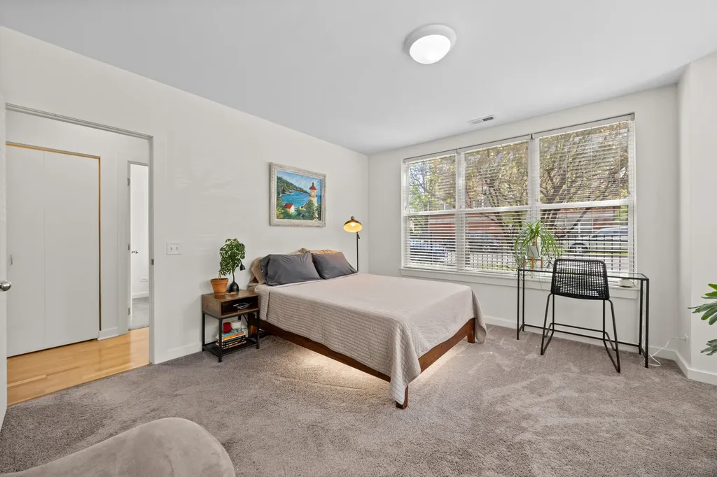 2238 West Maypole Avenue Chicago IL 60612