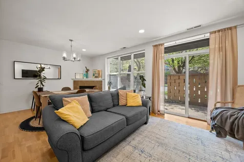 2238 West Maypole Avenue Chicago IL 60612