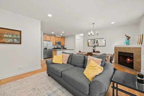 2238 West Maypole Avenue Chicago IL 60612