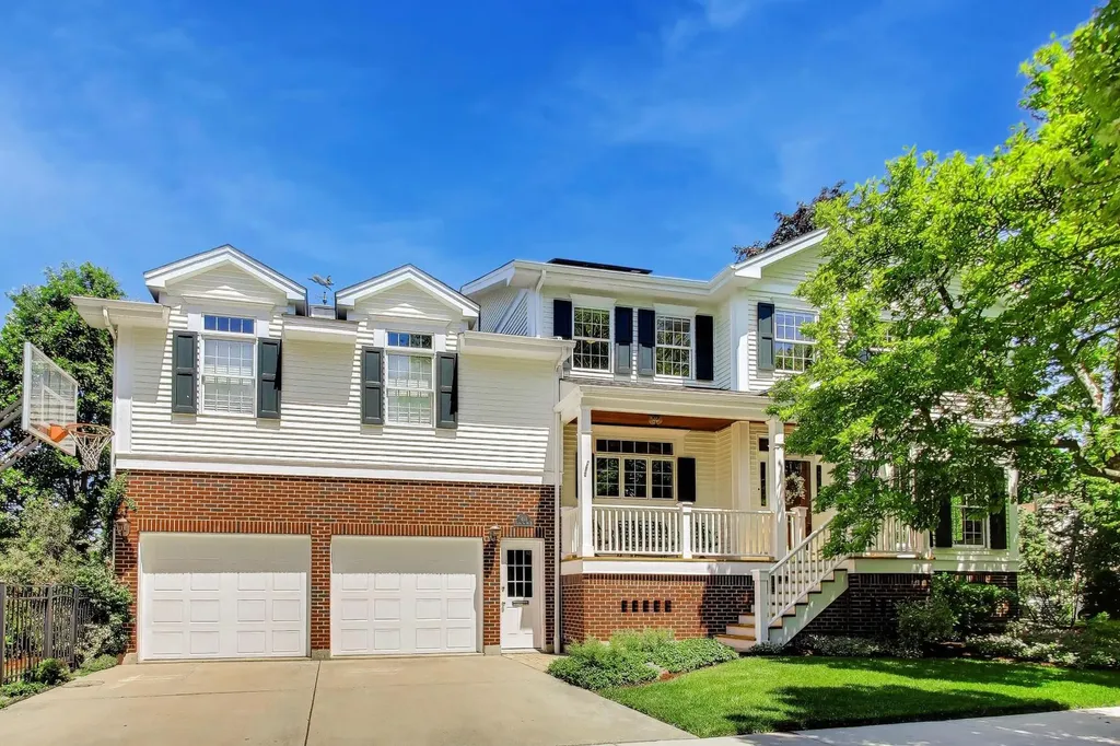 418 South Na Wa Ta Avenue Mount Prospect IL 60056