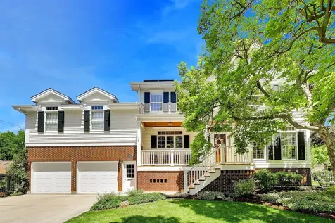 418 South Na Wa Ta Avenue Mount Prospect IL 60056