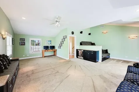 418 South Na Wa Ta Avenue Mount Prospect IL 60056