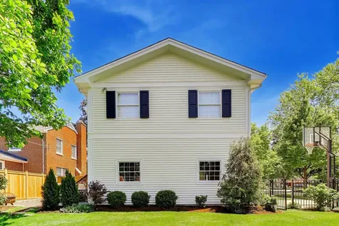 418 South Na Wa Ta Avenue Mount Prospect IL 60056