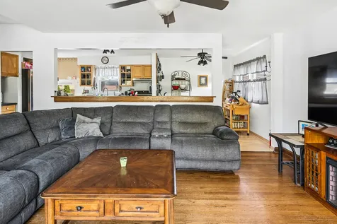 8330 Gross Point Road Morton Grove IL 60053