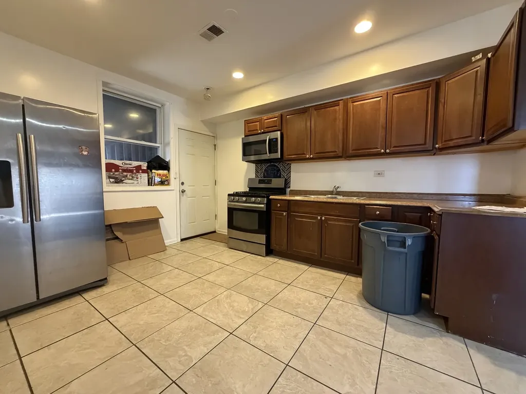 4900 West Hubbard Street Chicago IL 60644