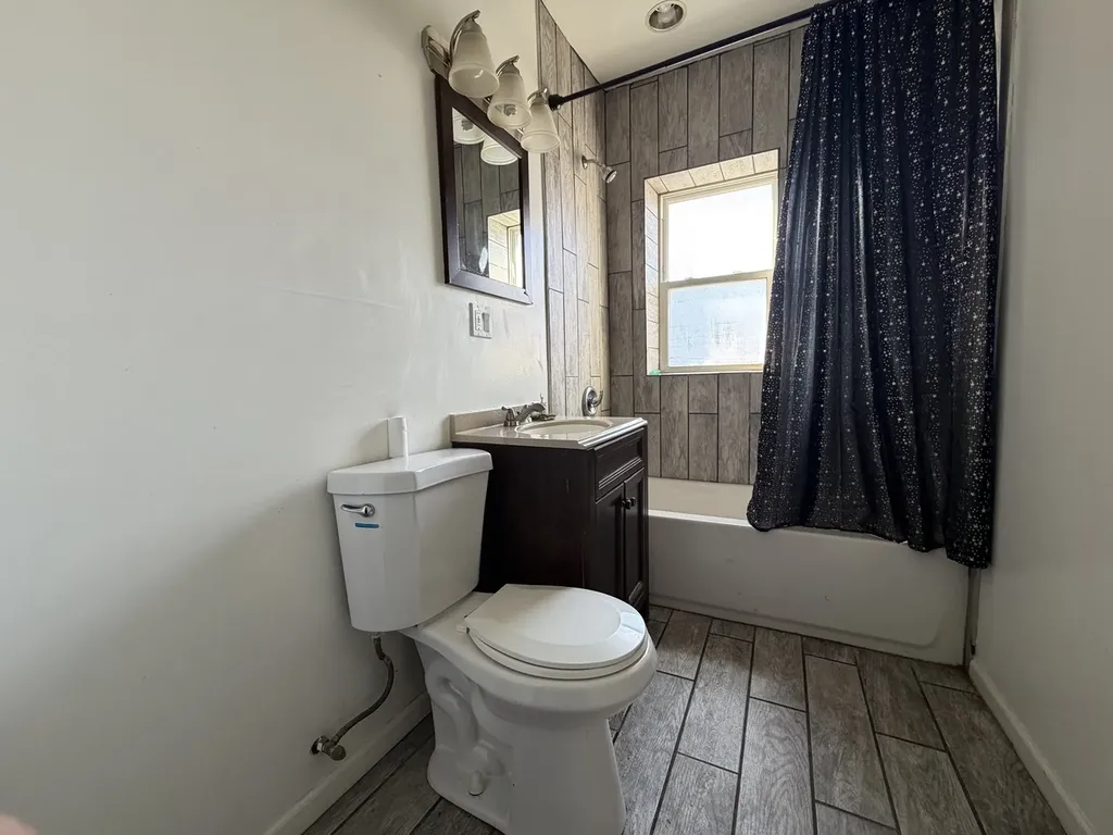 4900 West Hubbard Street Chicago IL 60644