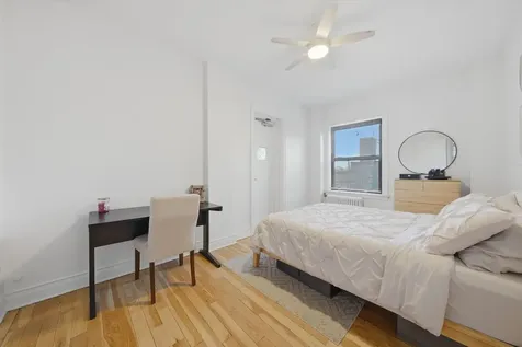 707 West Junior Terrace Chicago IL 60613