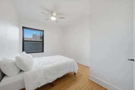 707 West Junior Terrace Chicago IL 60613