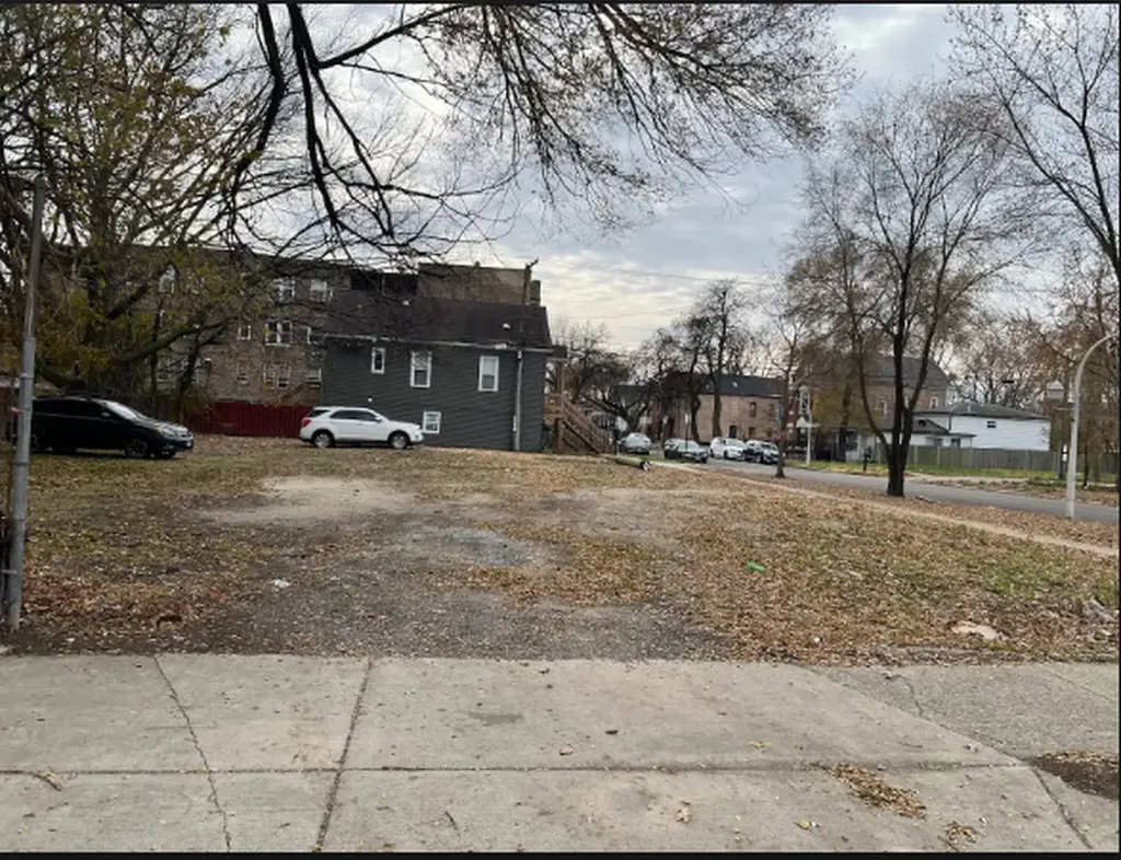 4023 West 16th Street Chicago IL 60623