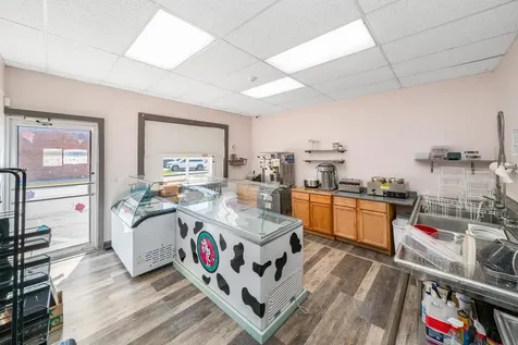 207 W Si Johnson Street Sheridan IL 60551