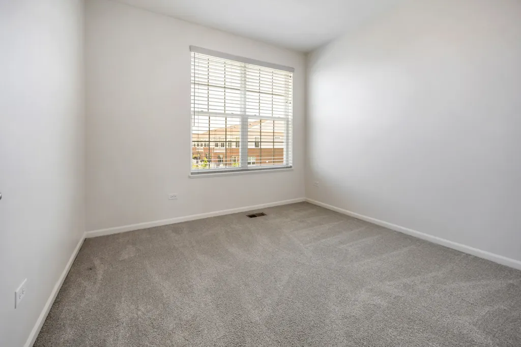 2961 Reflection Drive Naperville IL 60564