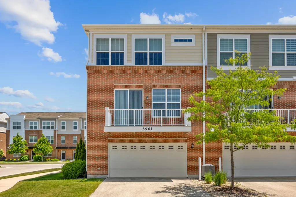 2961 Reflection Drive Naperville IL 60564