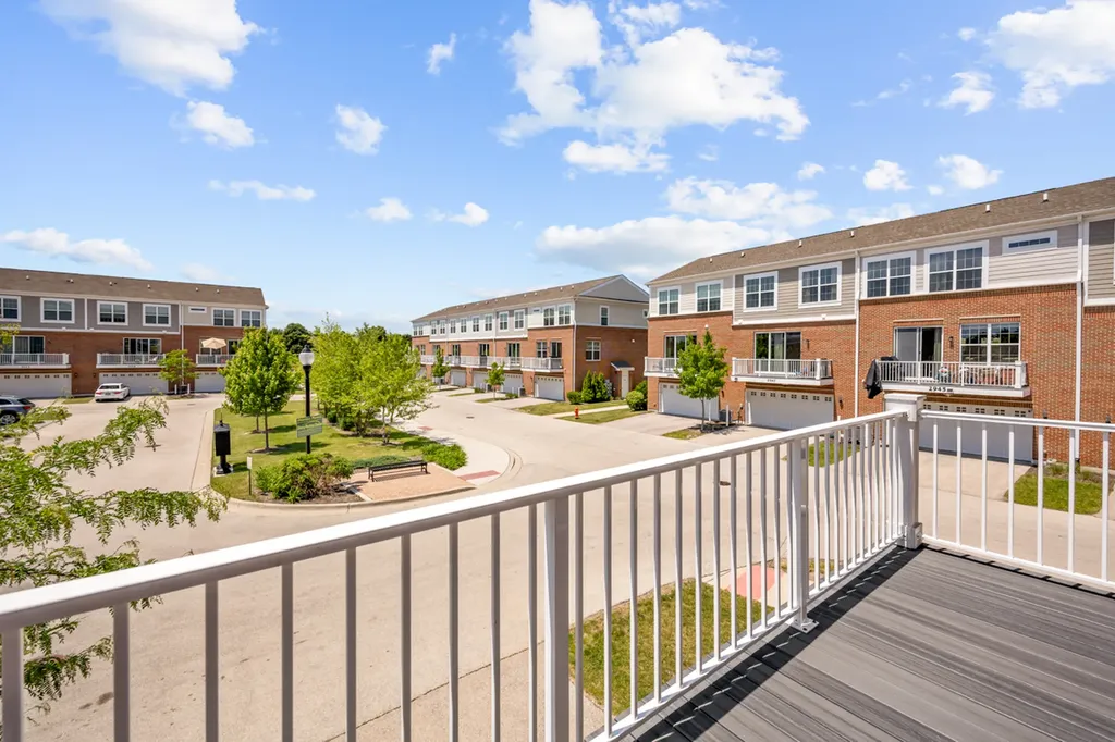 2961 Reflection Drive Naperville IL 60564