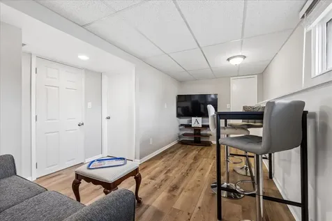 18508 West Woodland Terrace Gurnee IL 60031