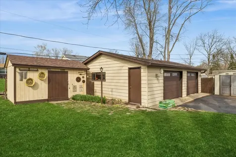 18508 West Woodland Terrace Gurnee IL 60031