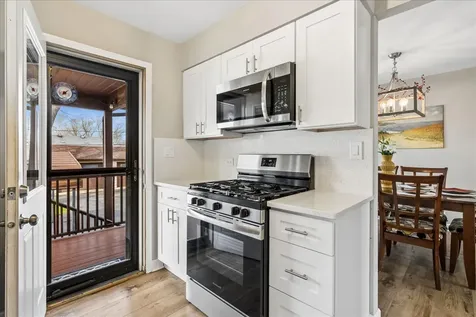 18508 West Woodland Terrace Gurnee IL 60031