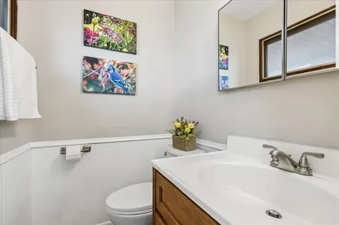 18508 West Woodland Terrace Gurnee IL 60031