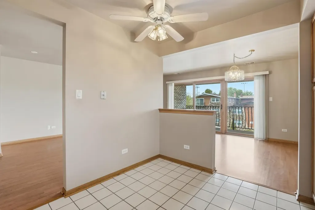 6303 West 63rd Street Chicago IL 60638