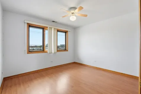 6303 West 63rd Street Chicago IL 60638