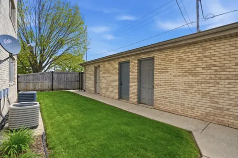 6303 West 63rd Street Chicago IL 60638
