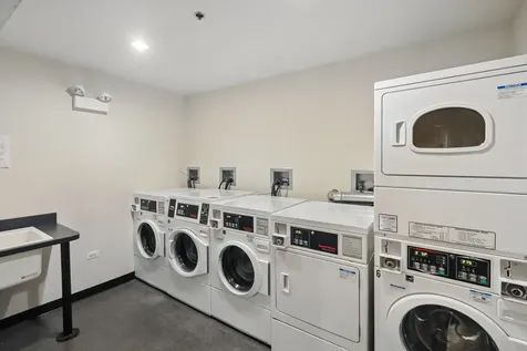 3622 South State Street Chicago IL 60609