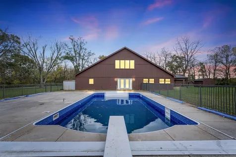 27514 North Forest Garden Road Wauconda IL 60084