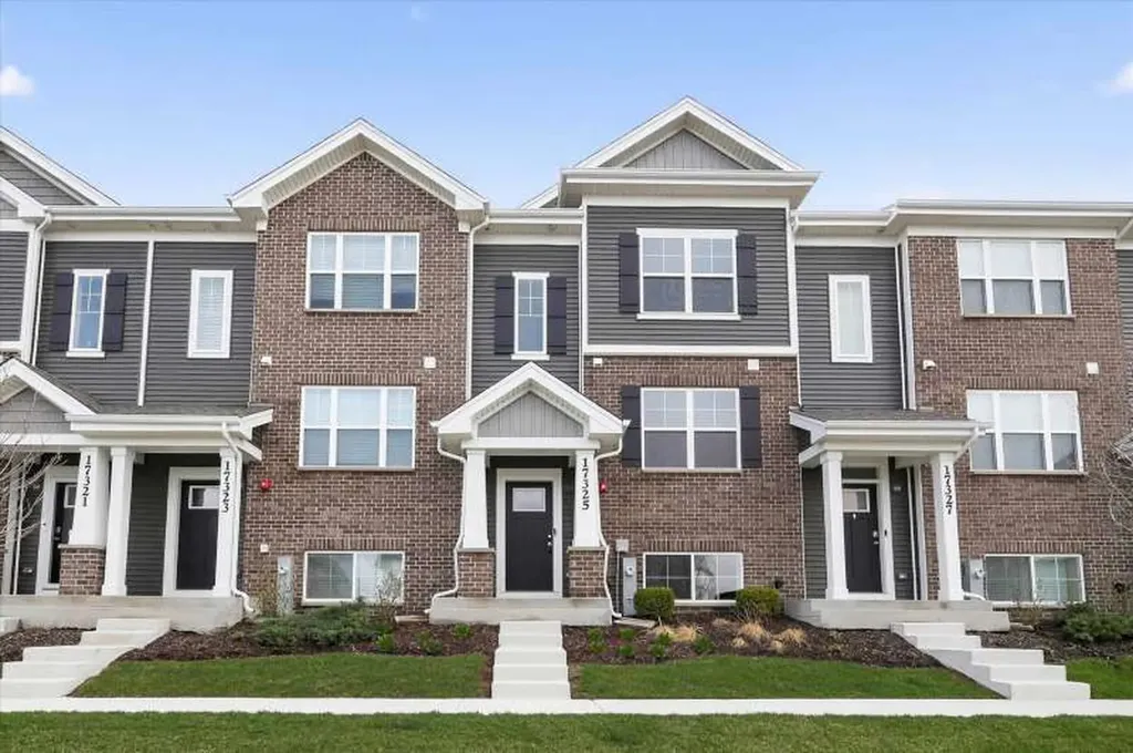17325 Roscommon Road Tinley Park IL 60477