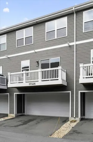 17325 Roscommon Road Tinley Park IL 60477